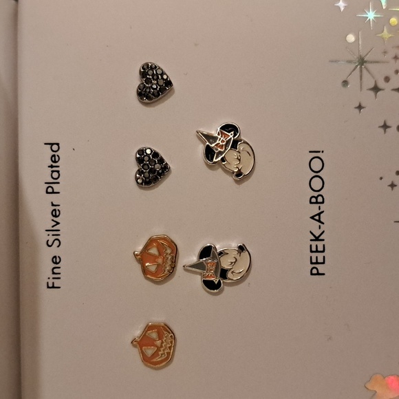 NIB Disney Halloween Peek-A-Boo Earrings Set - Picture 2 of 2